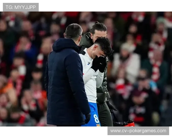 佩德罗因伤下场泪洒赛场，西班牙老将奥林匹克球场悲情时刻